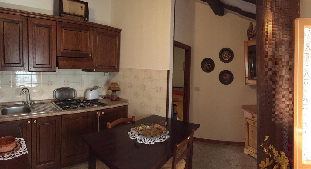 Poggio Paradiso Apartments Mengara Habitación foto